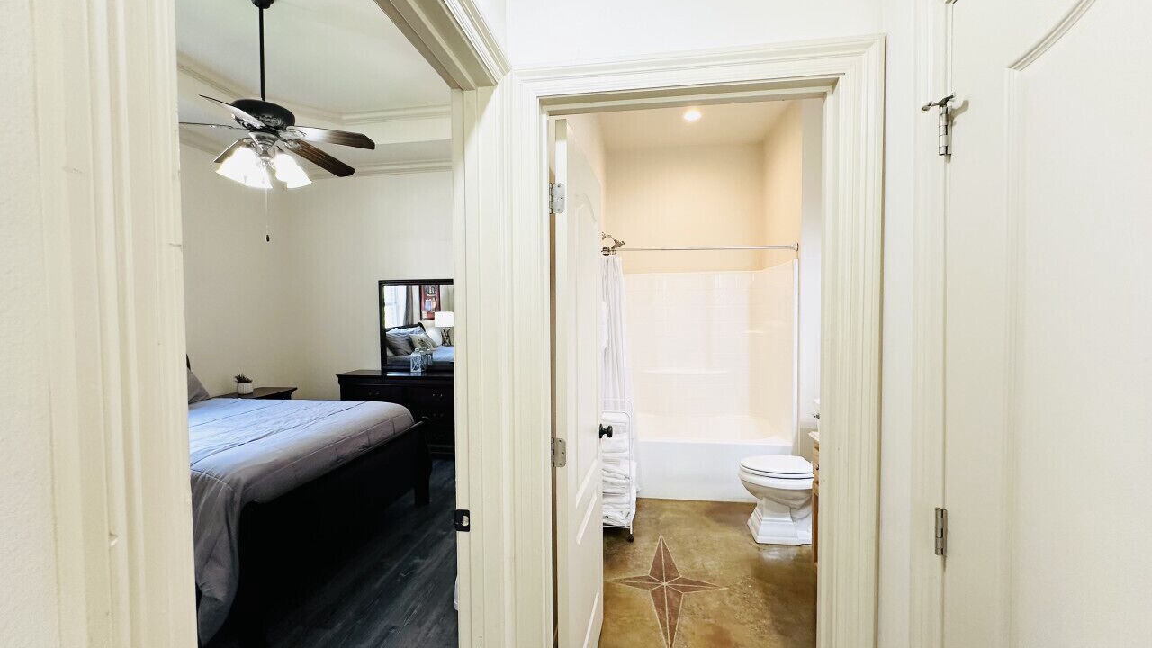 Photo of Bedroom in Pine Grove