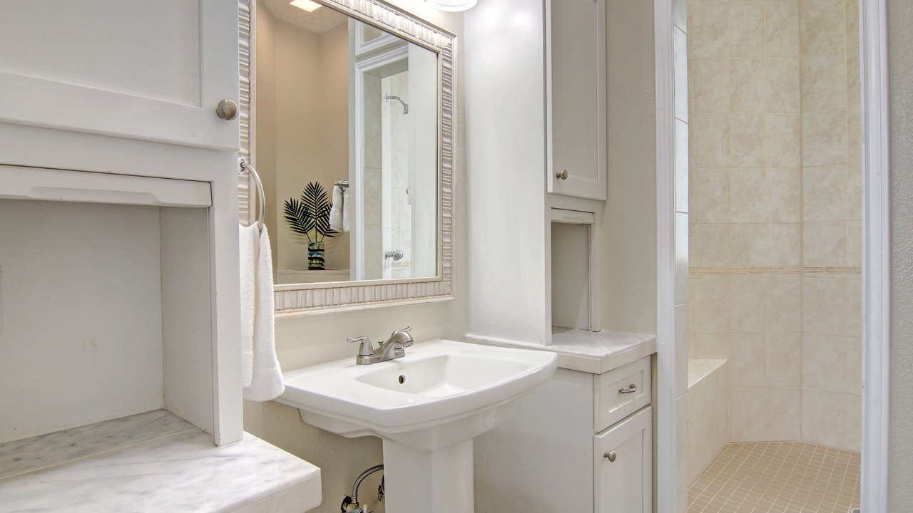 Photo of Bathroom in Sand Point