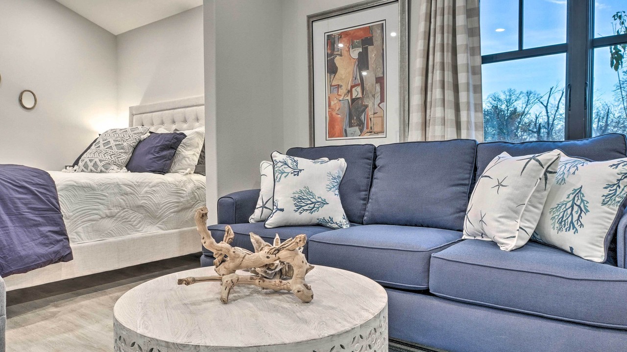 Photo of Bedroom in Downtown