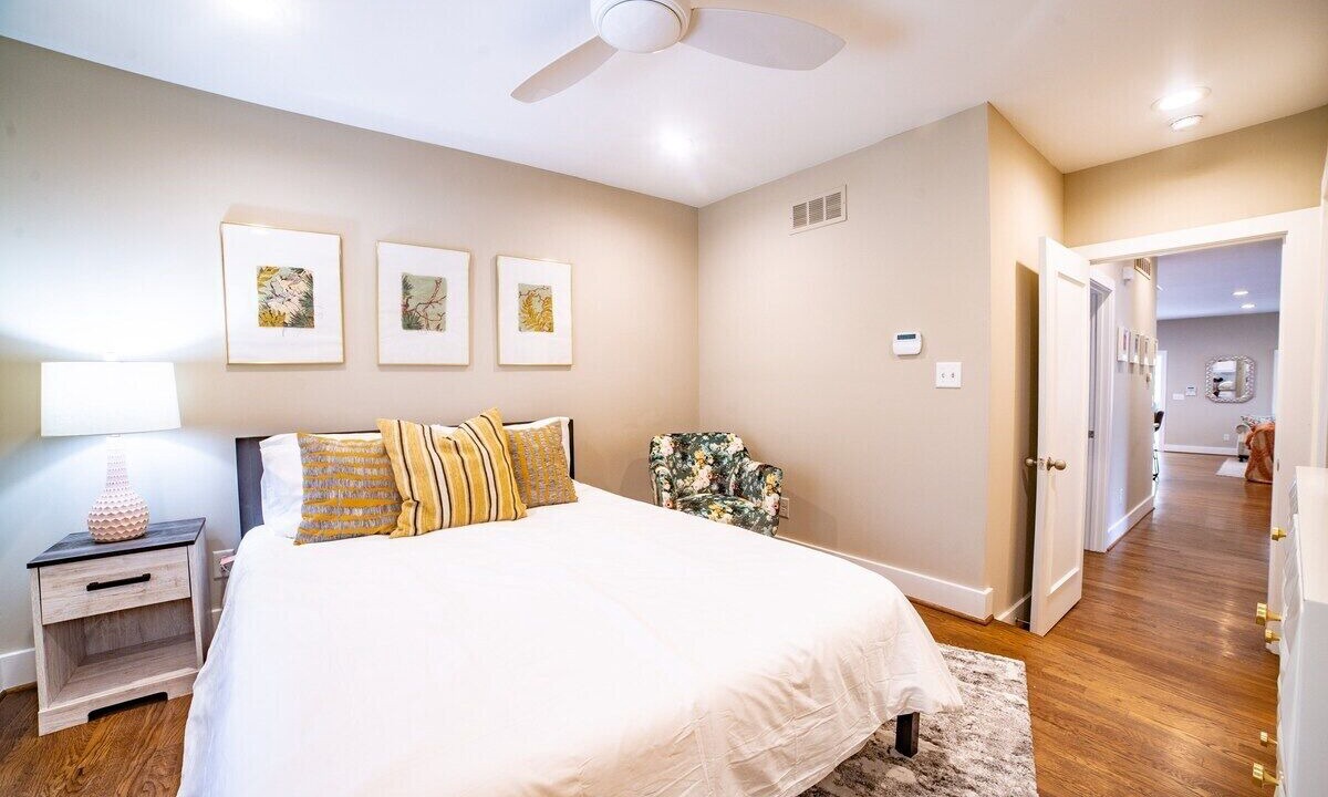 Photo of Bedroom in Southmoreland
