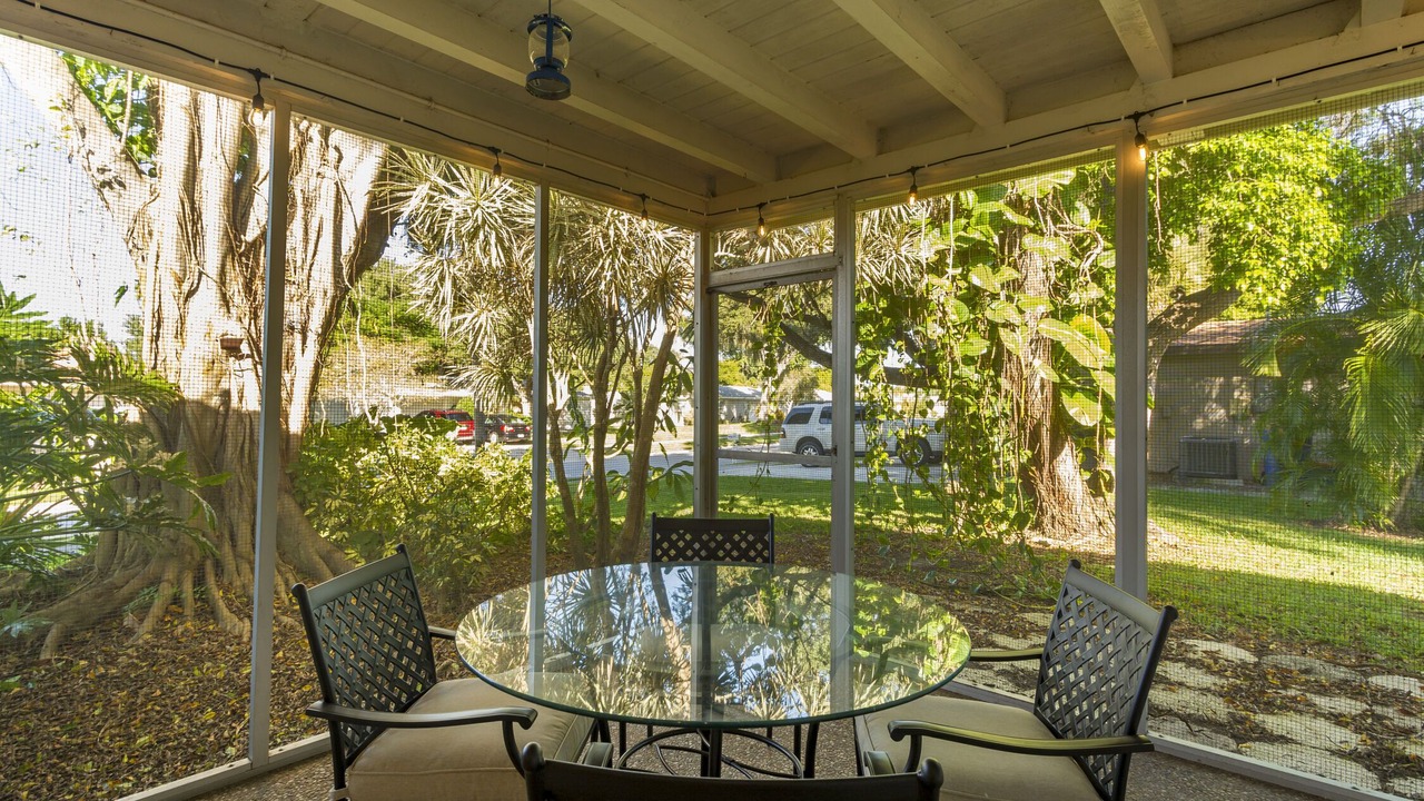 Photo of Outdoor in Gulf Gate Estates