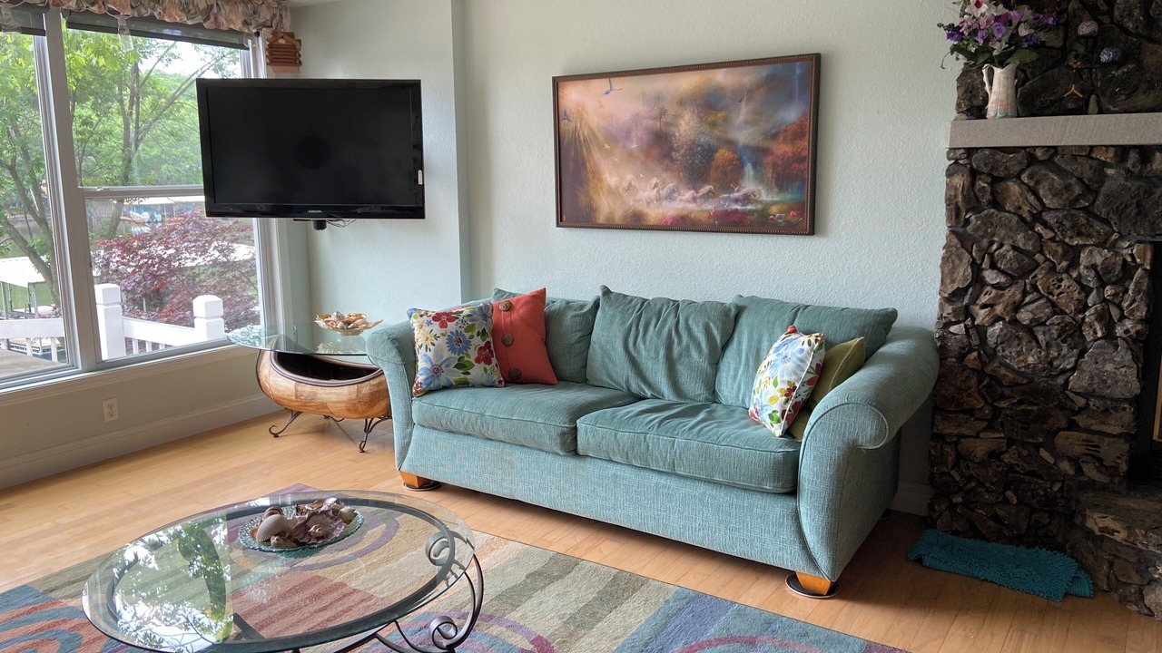 Photo of Bedroom in Osage Beach