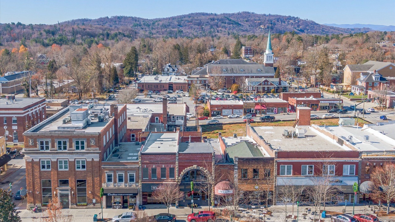 Photo of Outdoor in Hendersonville