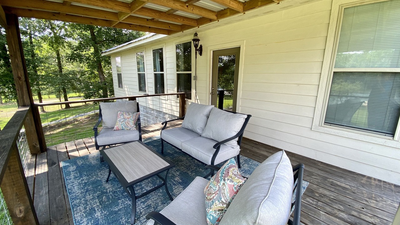 Photo of Patio Balcony in Lake Catherine
