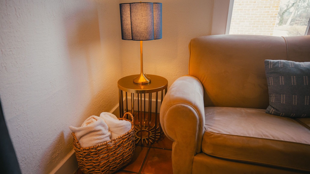 Photo of Livingroom in Hillsboro Village