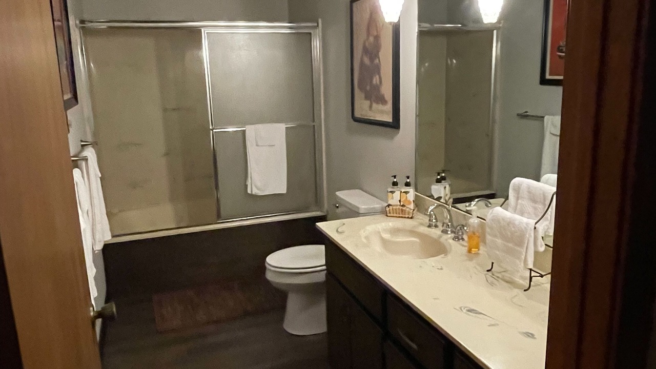 Photo of Bathroom in Piney