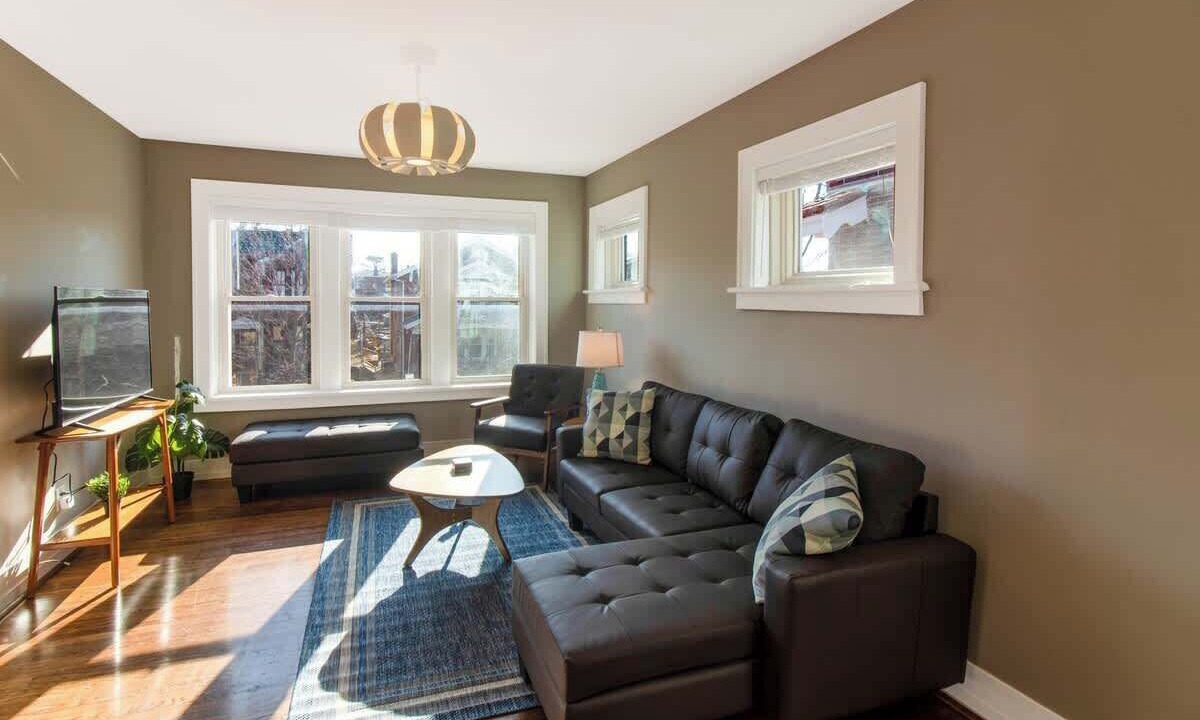 Photo of Livingroom in St. Louis
