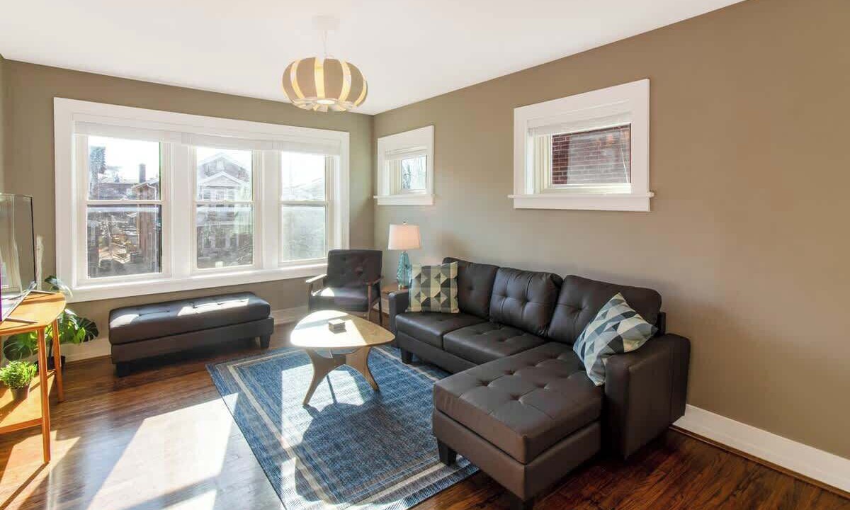 Photo of Livingroom in St. Louis