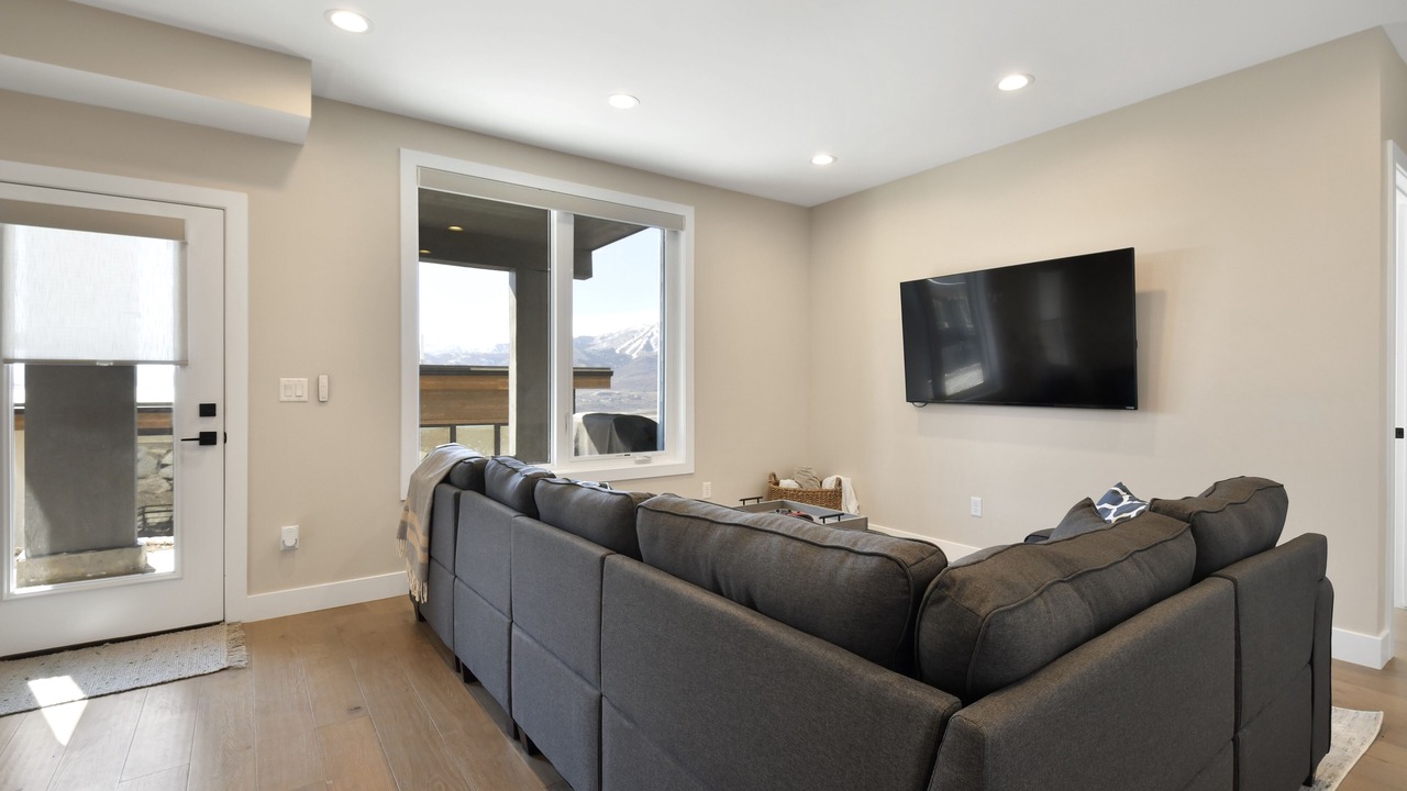 Photo of Bedroom in Hideout