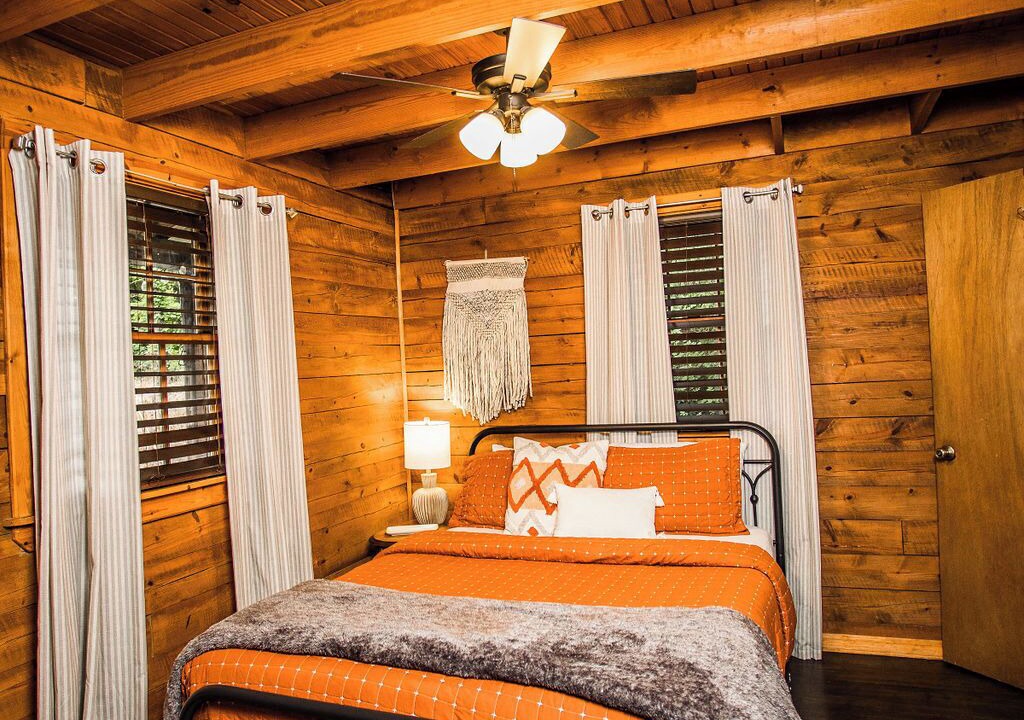 Photo of Bedroom in Jasper