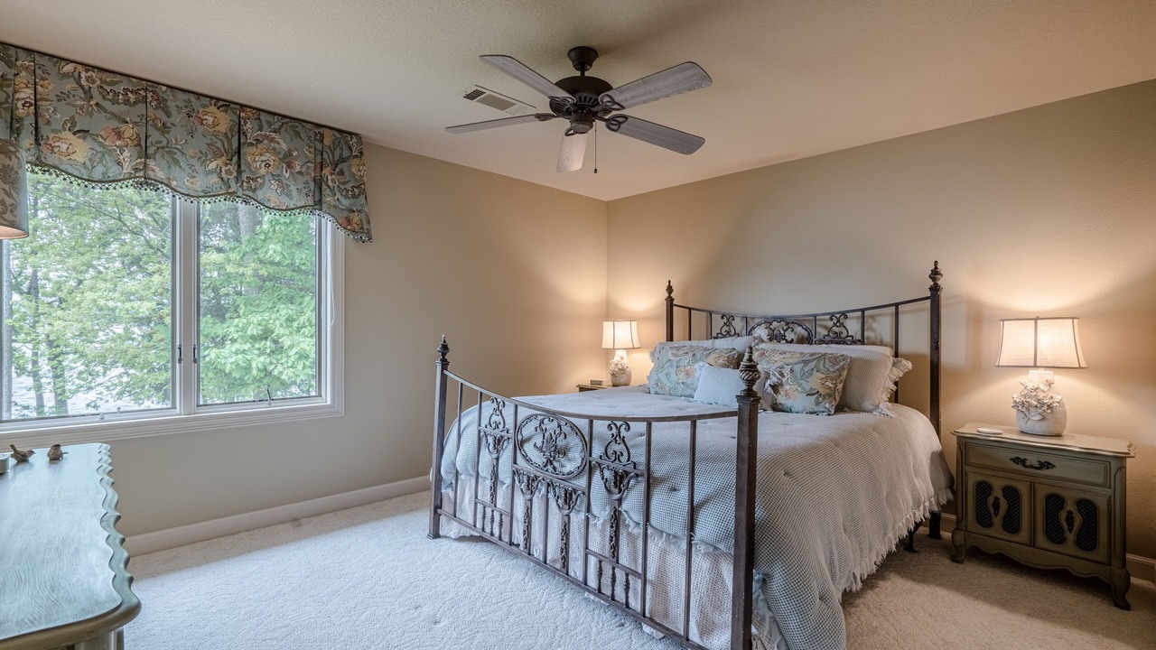 Photo of Bedroom in Hot Springs Village