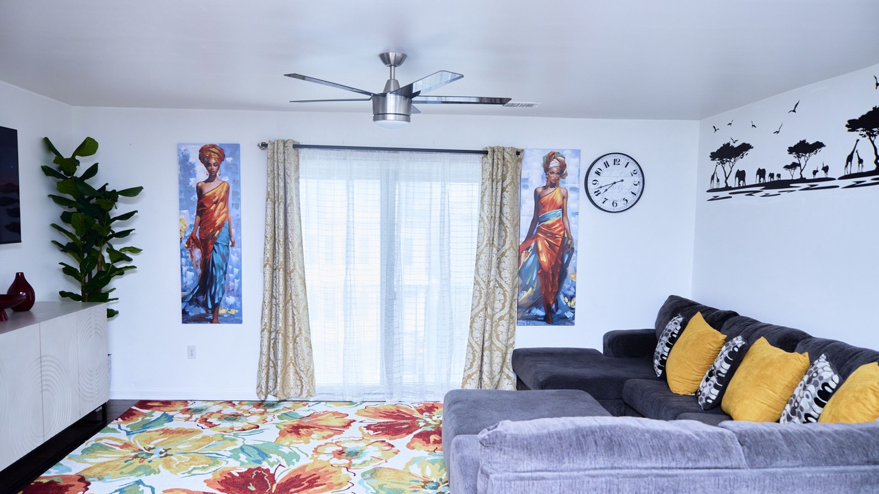 Photo of Livingroom in Weequahic