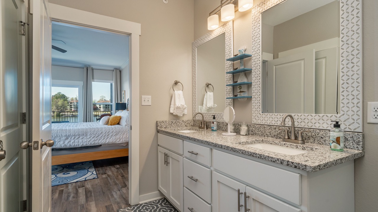 Photo of Bathroom in Lake Hamilton