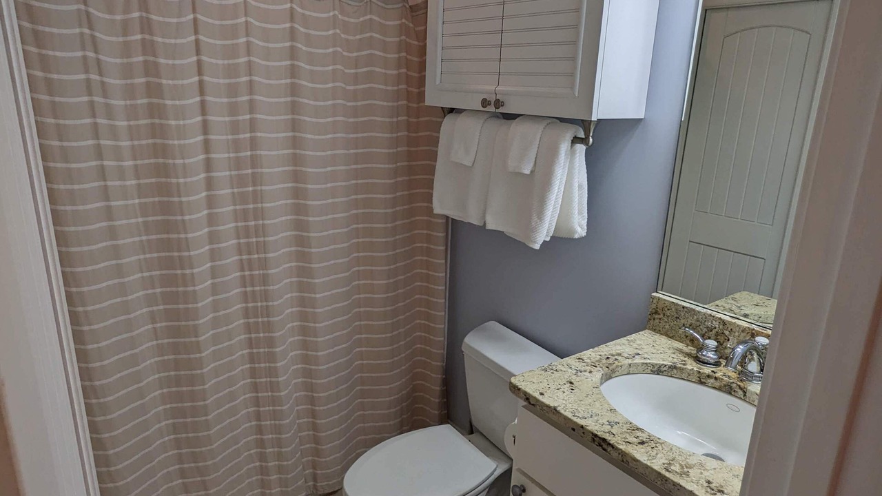 Photo of Bathroom in Sunset Cove