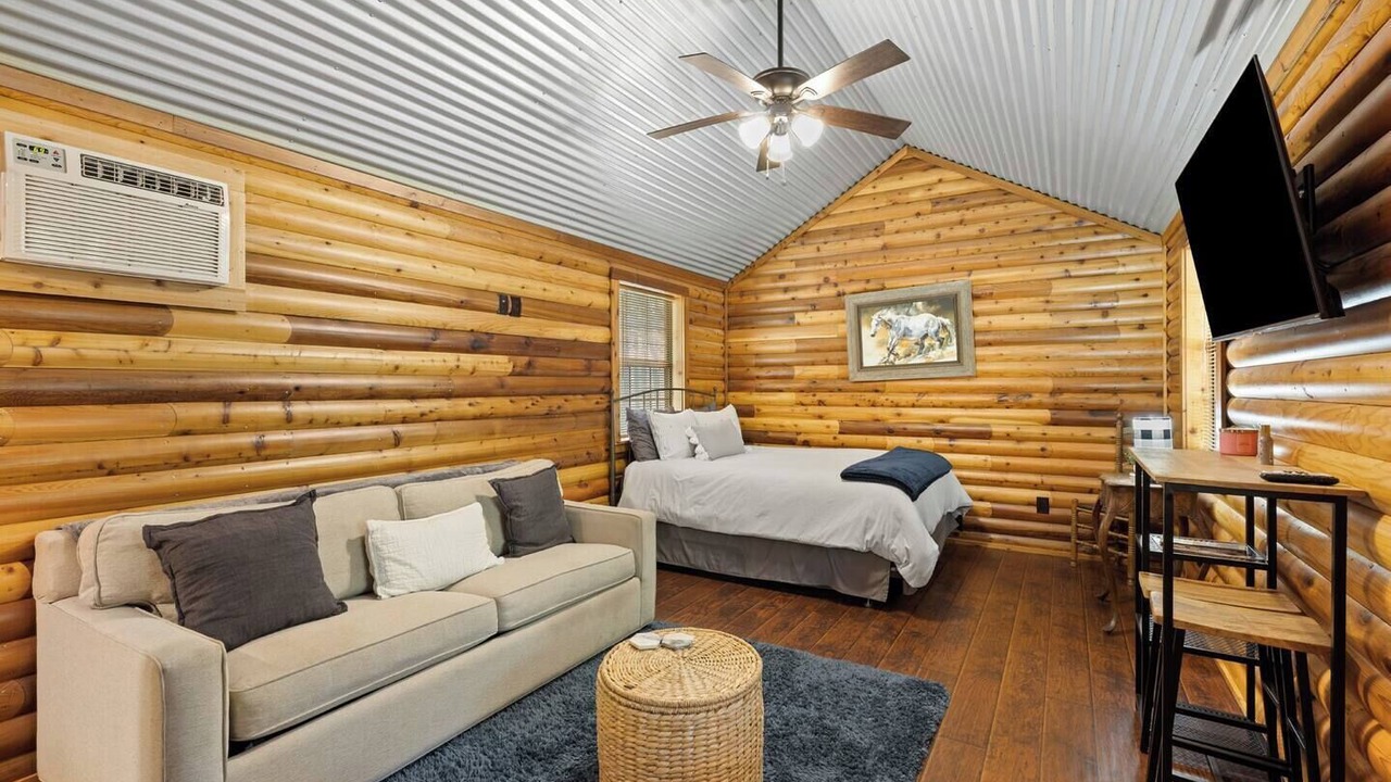 Photo of Livingroom in Pickens