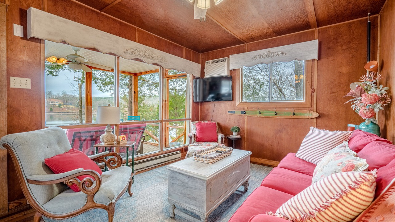 Photo of Livingroom in Piney