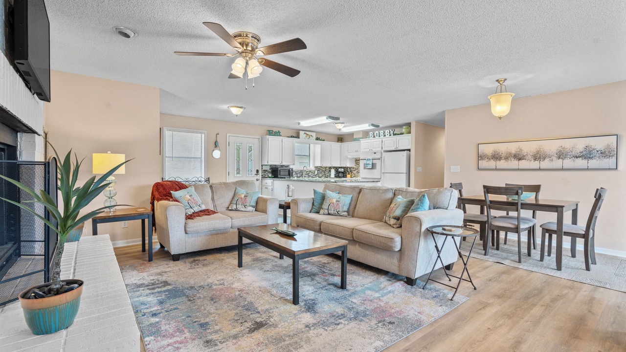 Photo of Livingroom in Lake Hamilton