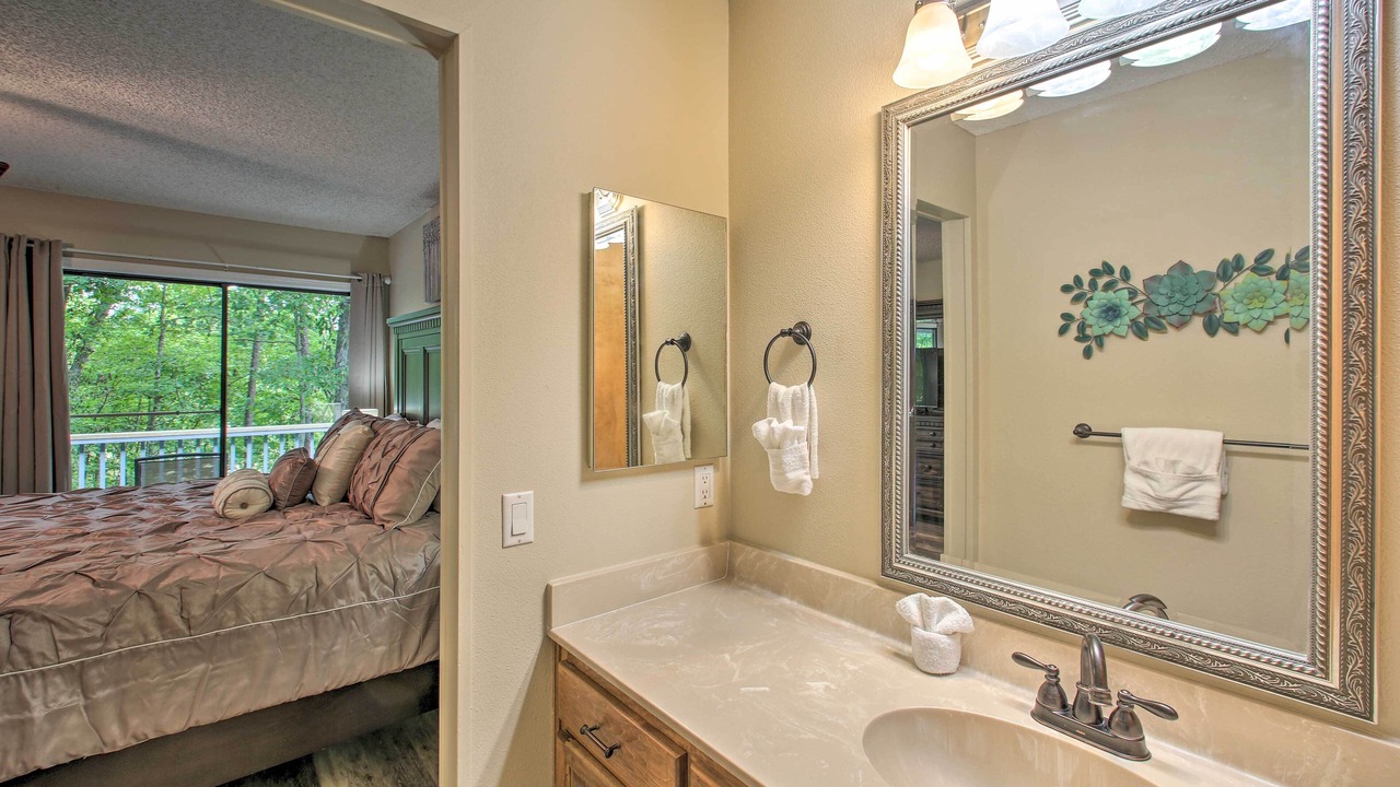 Photo of Bathroom in Hot Springs Village