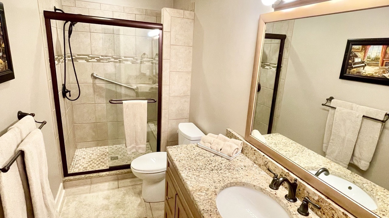 Photo of Bathroom in Lake Hamilton