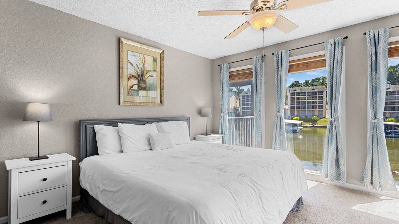 Photo of Bedroom in Village of Four Seasons