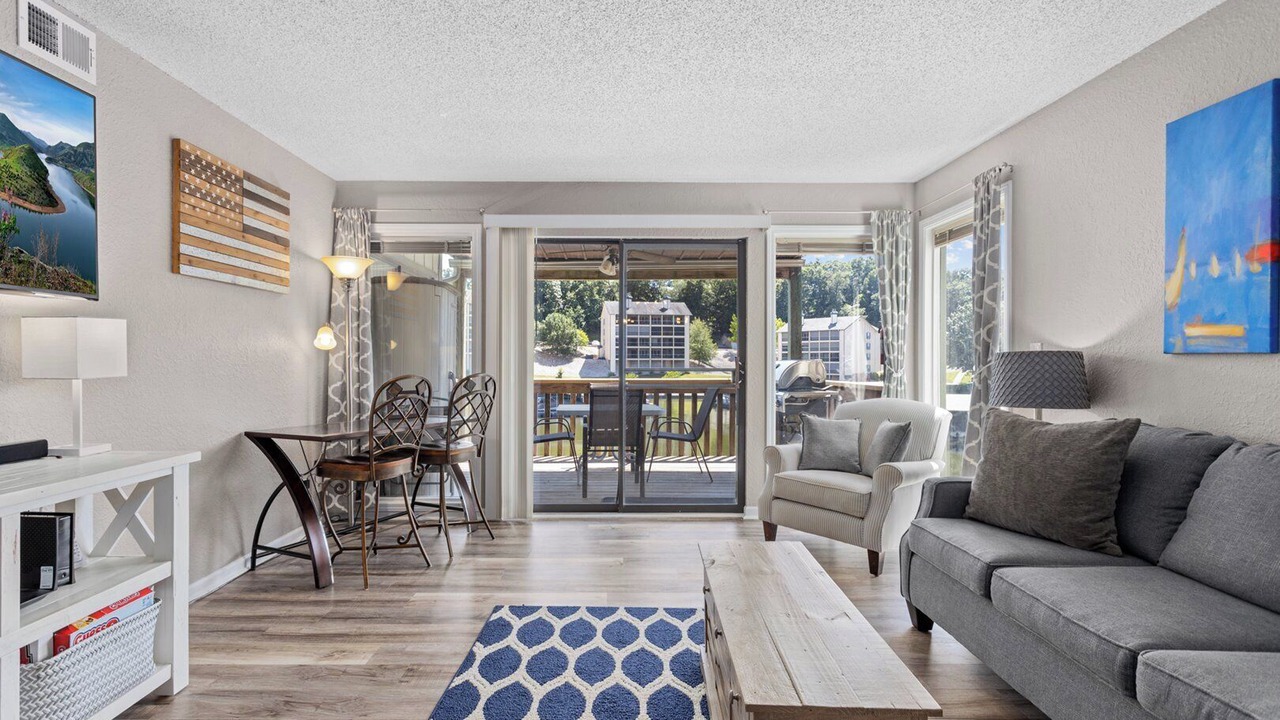Photo of Livingroom in Village of Four Seasons