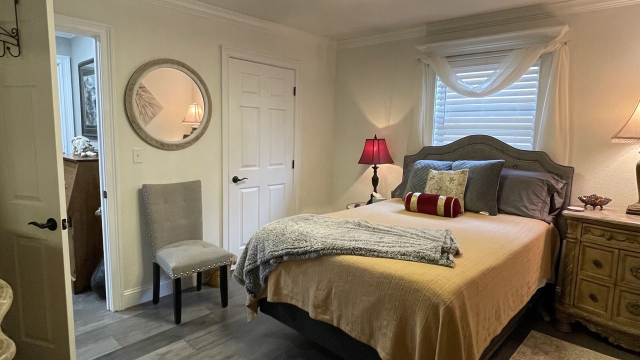Photo of Bedroom in Poplar Bluff