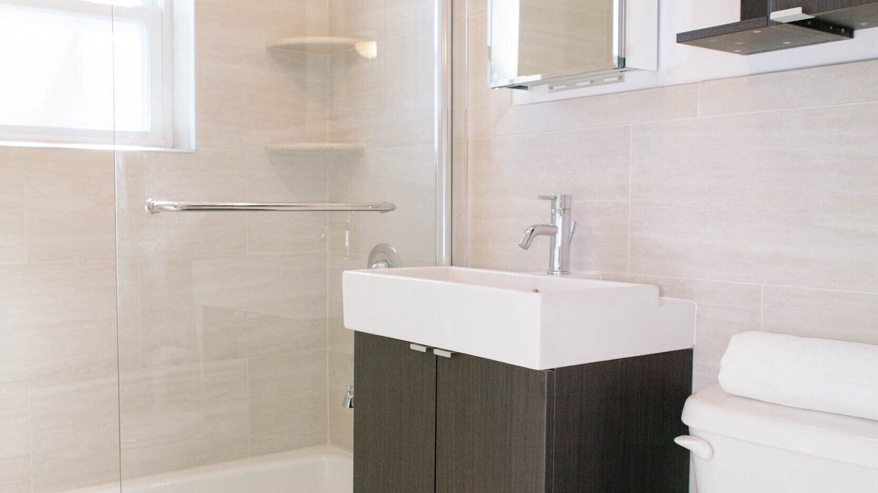 Photo of Bathroom in Union City