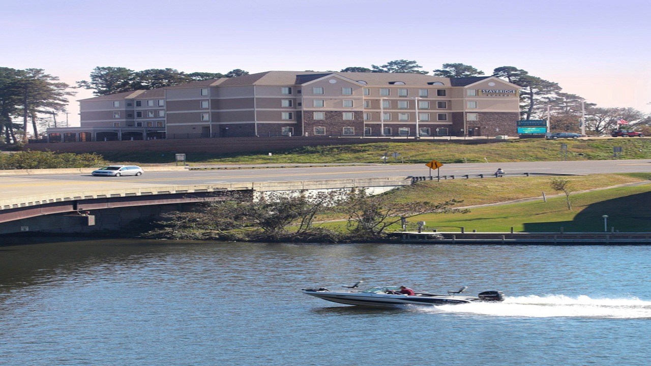 Photo of Others in Lake Hamilton
