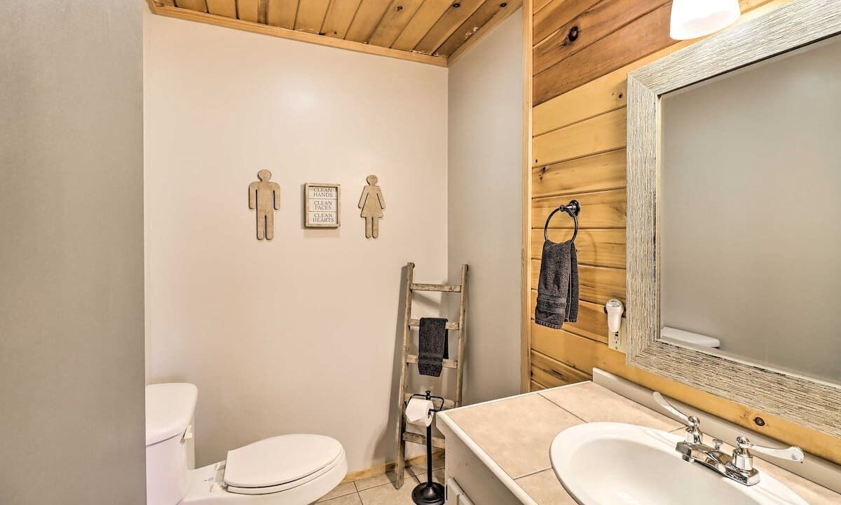Photo of Bathroom in Mountain View