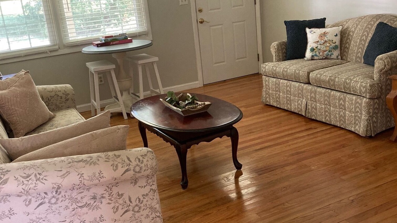 Photo of Livingroom in Lupton City