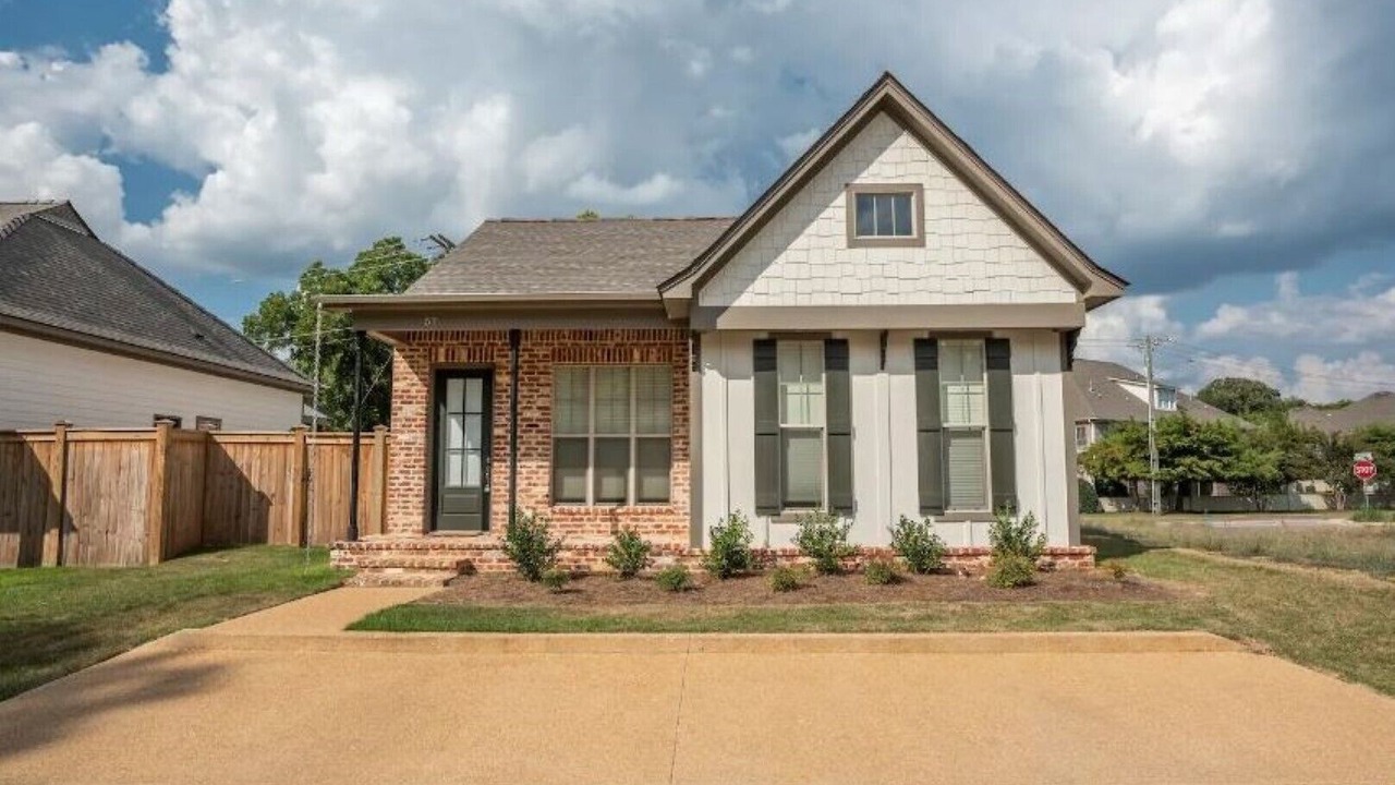 Photo of Outdoor in Starkville
