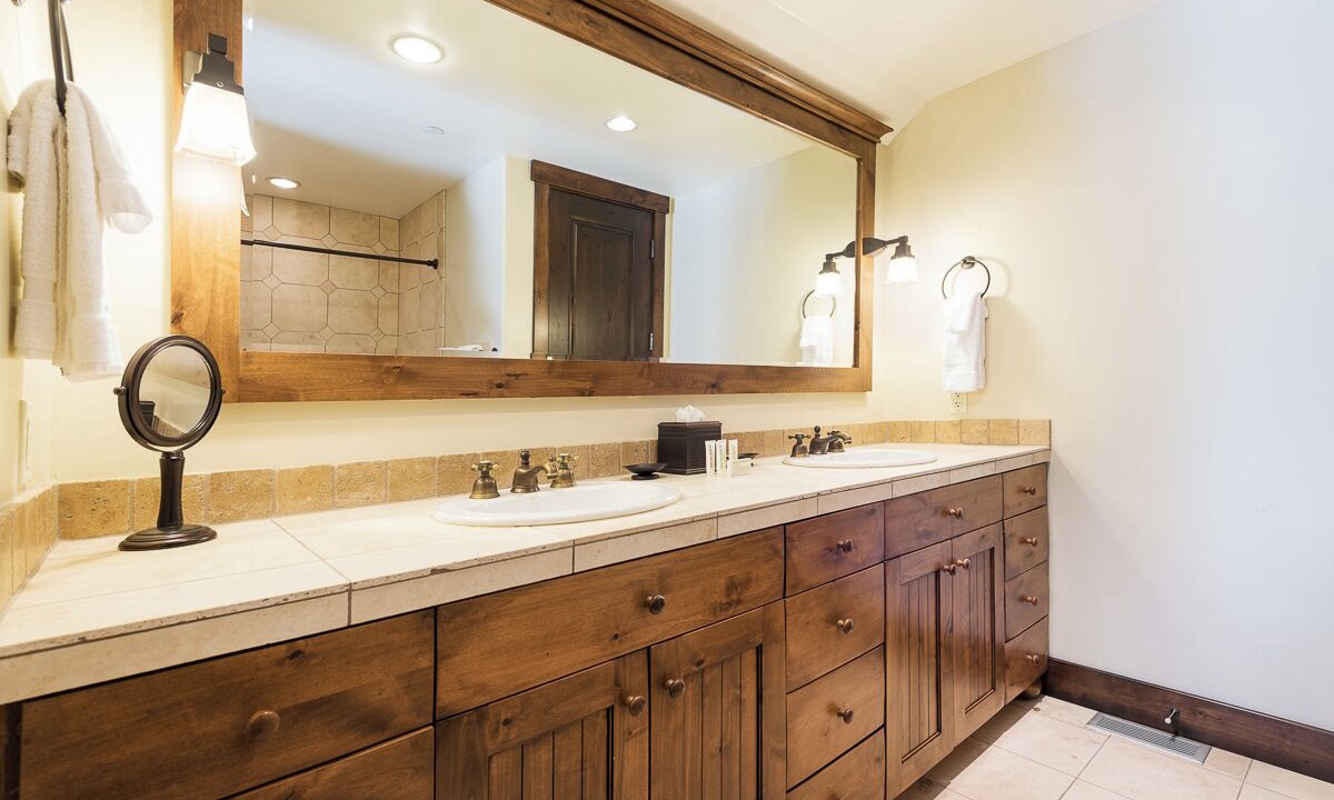 Photo of Bathroom in North Park City