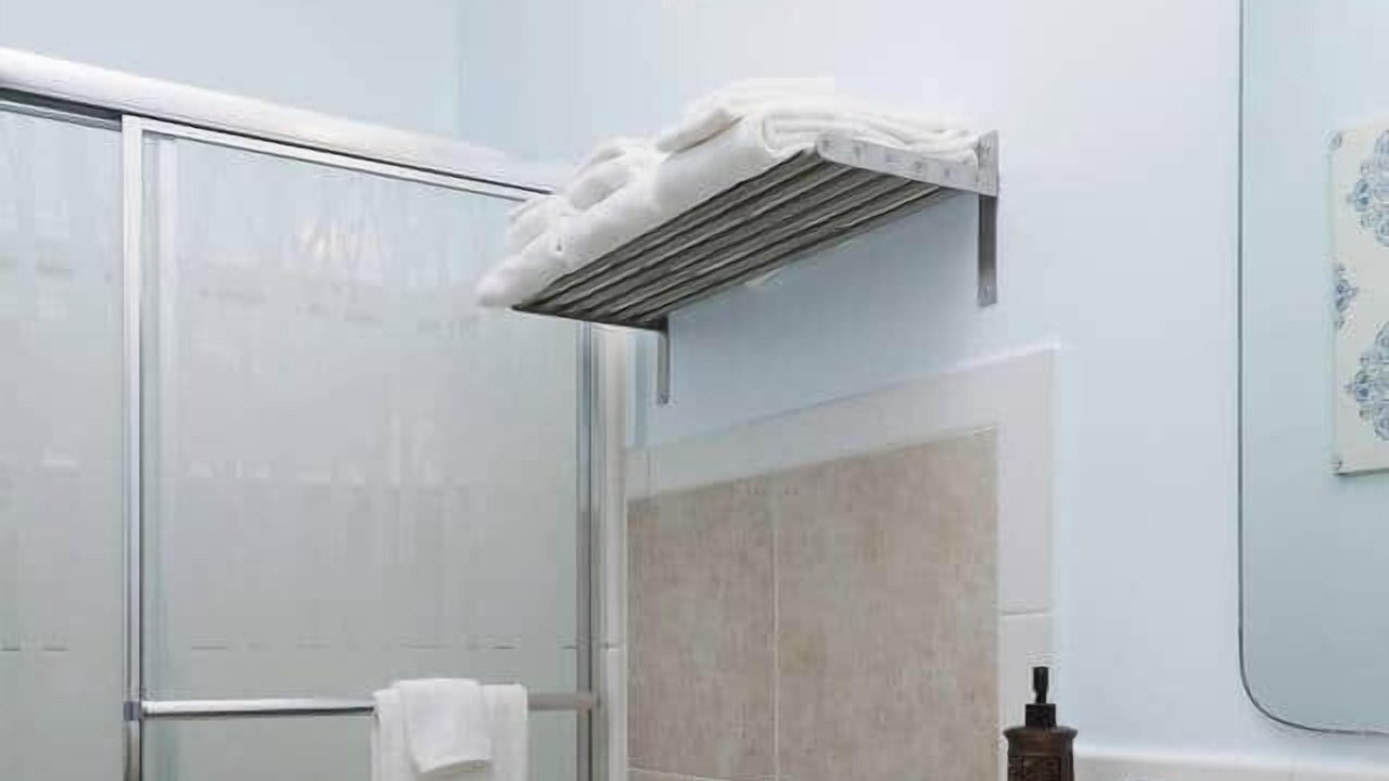 Photo of Bathroom in Southwest Garden