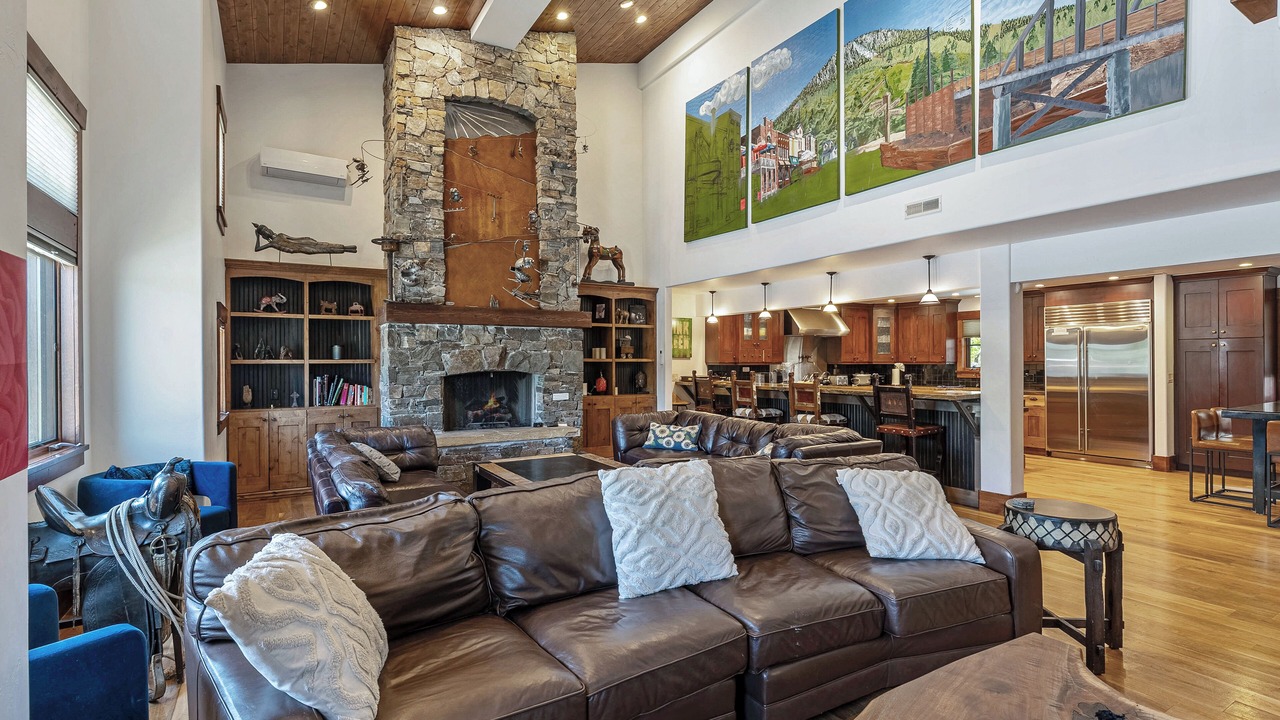 Photo of Livingroom in North Park City