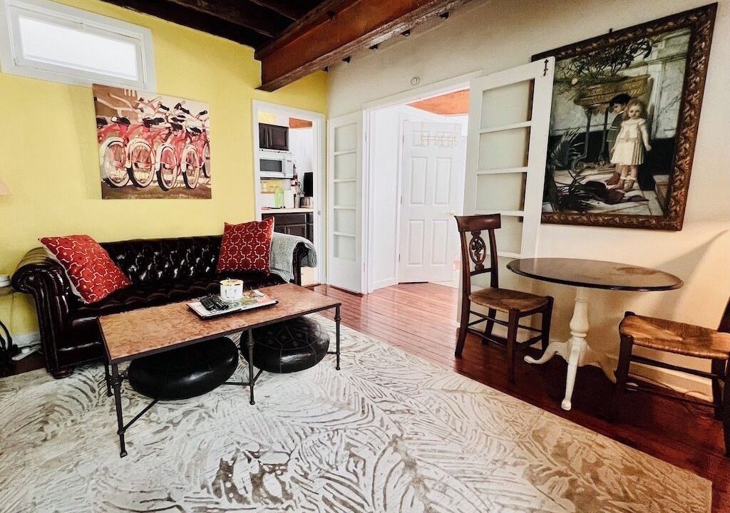 Photo of Livingroom in Laurel Park