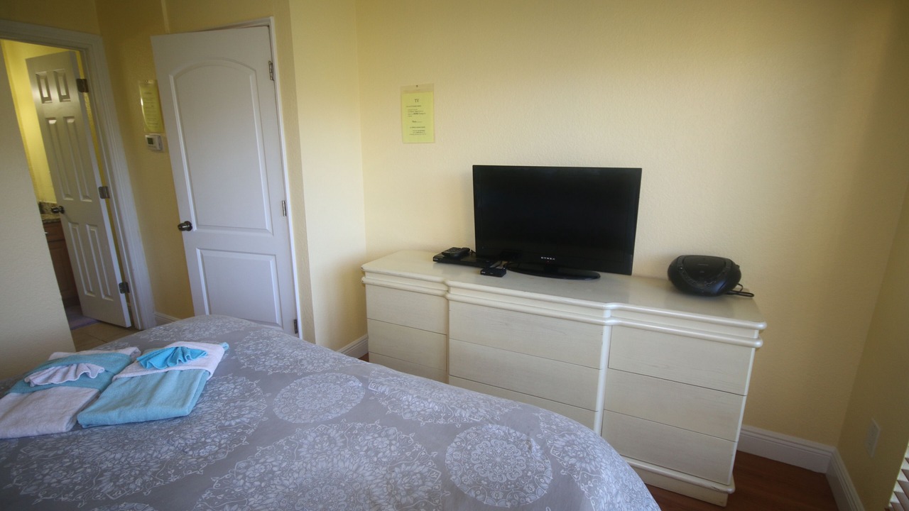 Photo of Bedroom in Gulf Gate Estates
