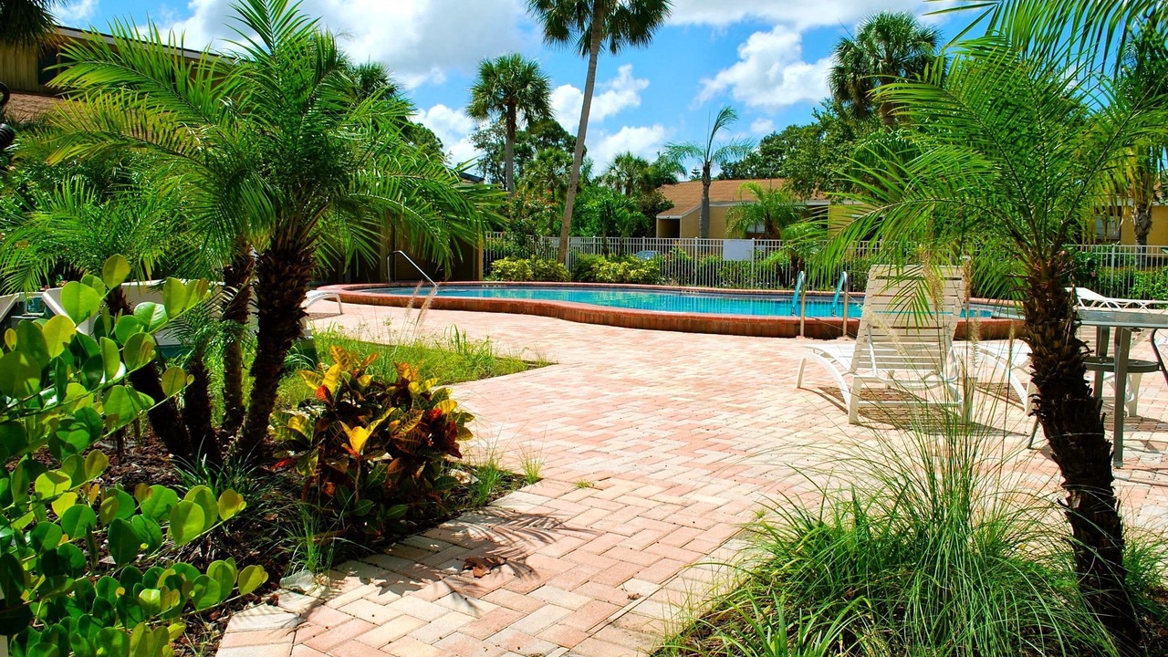 Photo of Outdoor in Gulf Gate Estates