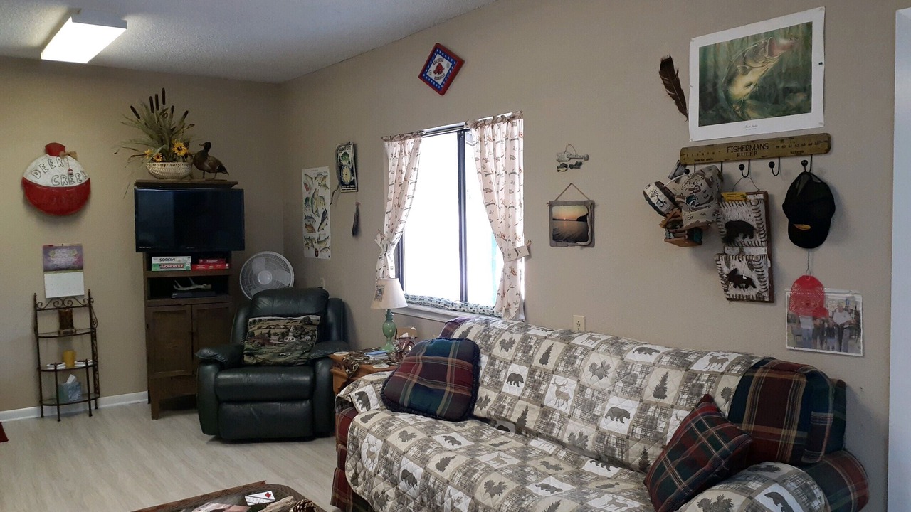 Photo of Livingroom in Story