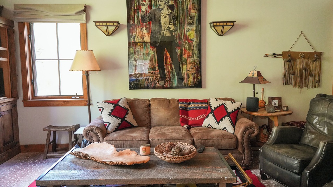 Photo of Livingroom in Sundance