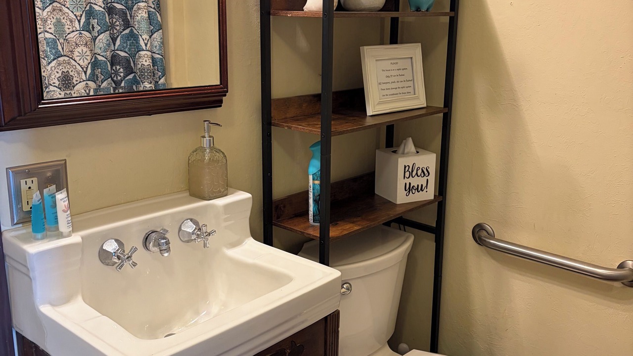 Photo of Bathroom in Smithville