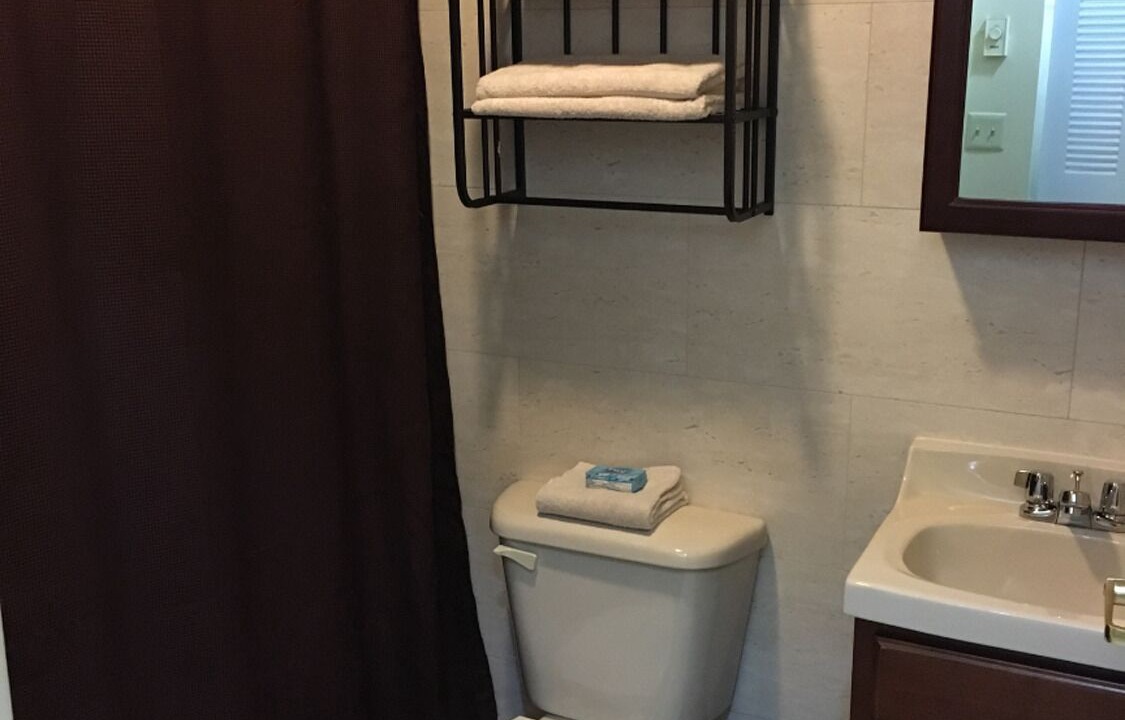 Photo of Bathroom in Union City