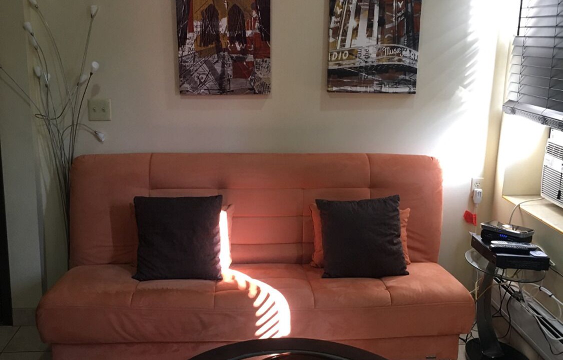 Photo of Livingroom in Union City
