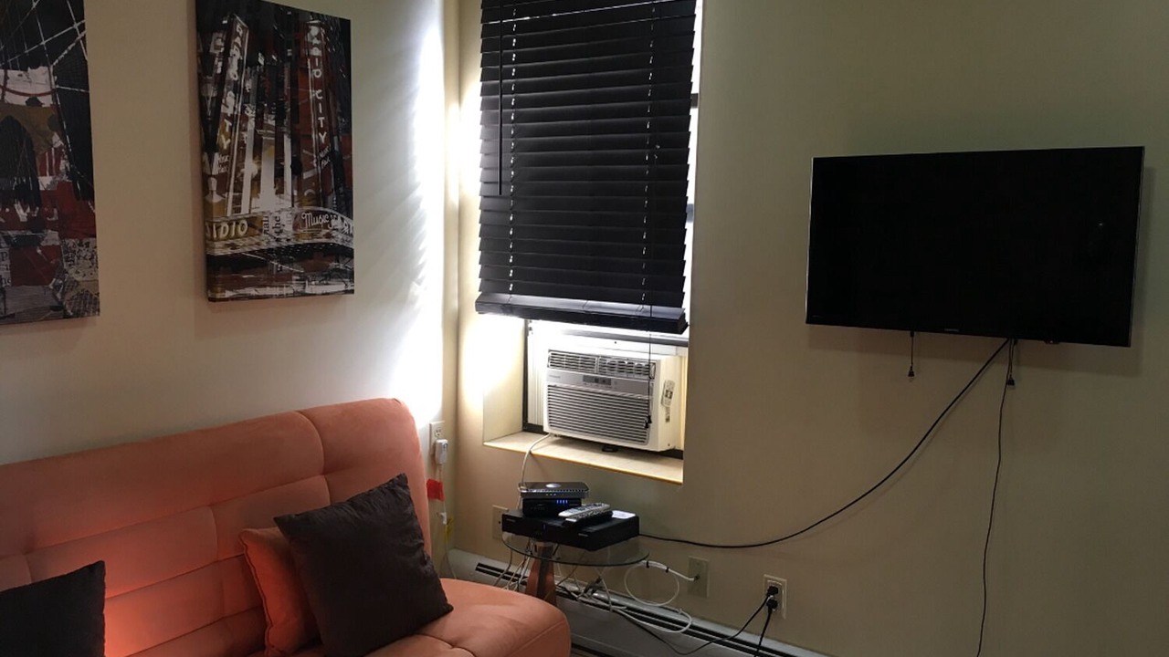 Photo of Livingroom in Union City