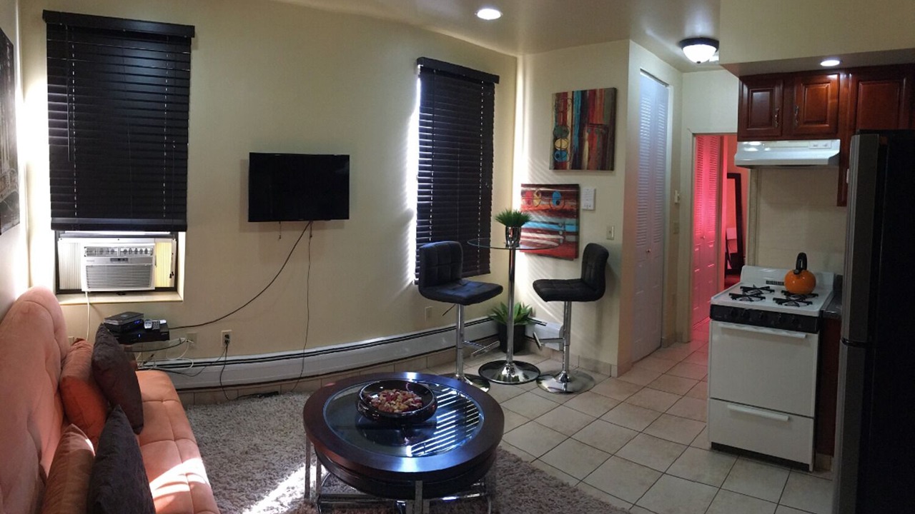 Photo of Livingroom in Union City