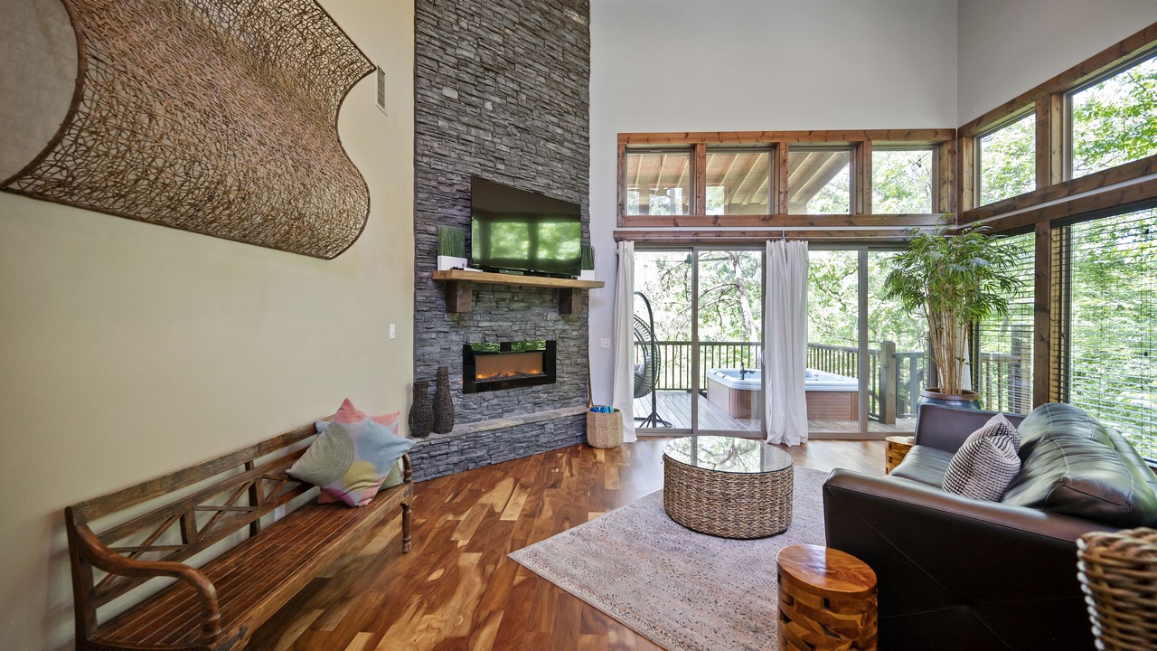 Photo of Livingroom in Broken Bow