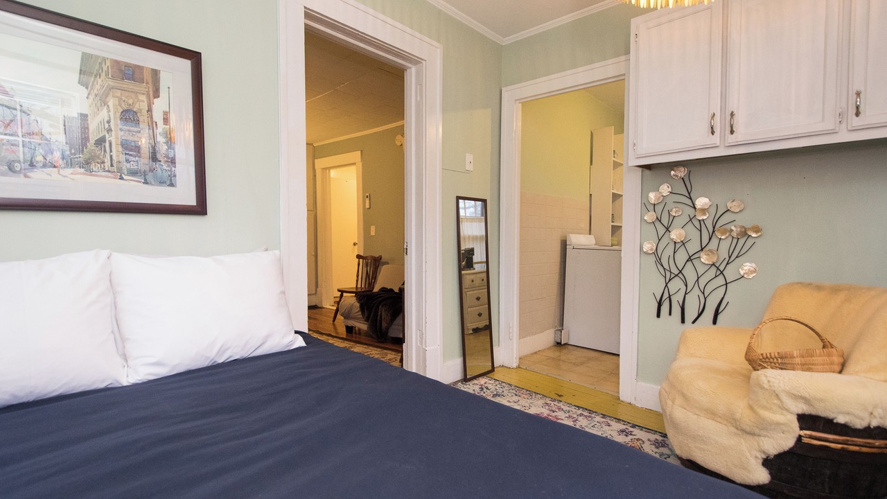 Photo of Bedroom in Historic Montford