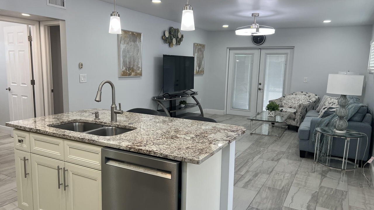 Photo of Livingroom in Gillespie Park