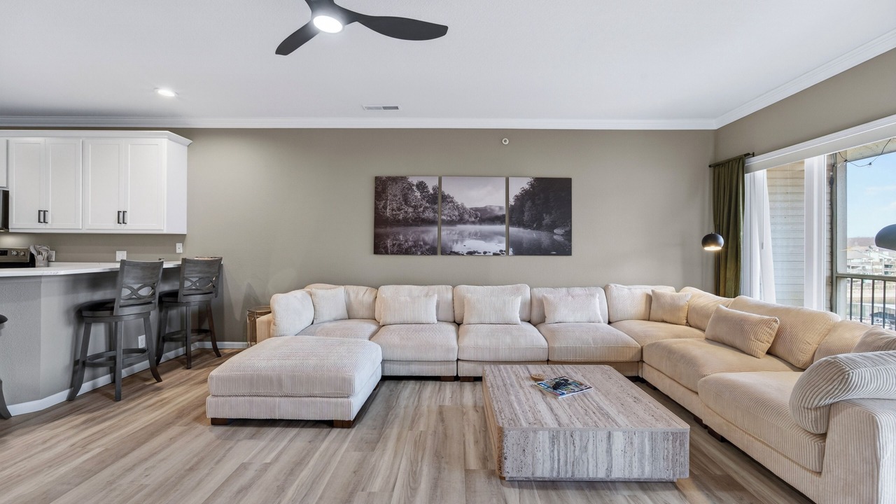 Photo of Livingroom in Village of Four Seasons