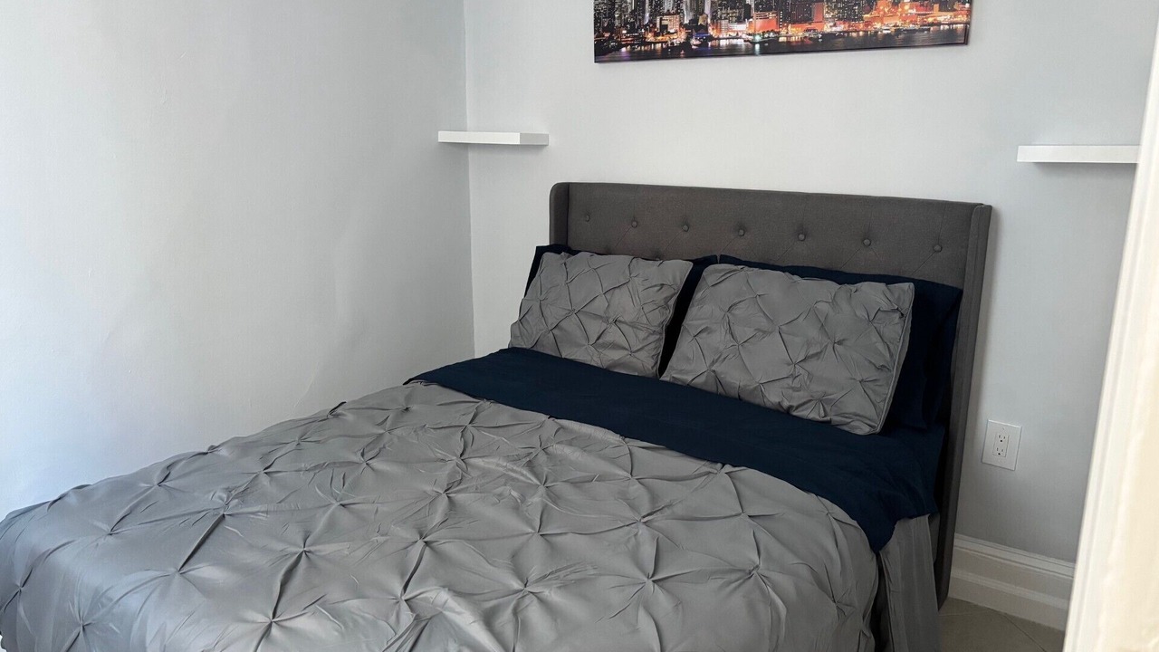 Photo of Bedroom in North Bergen