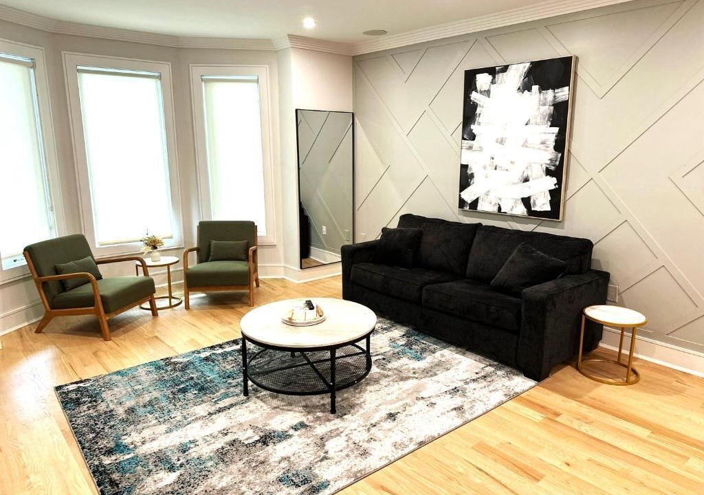 Photo of Livingroom in The Heights